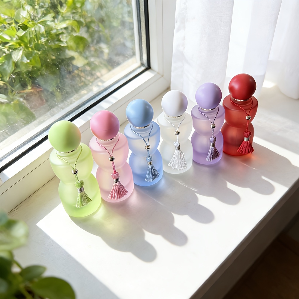 다채로운 구형 뚜껑과 태슬이 있는 30ml 유리 향수병 - Perfume Villa Fragrance 리뷰 및 가격